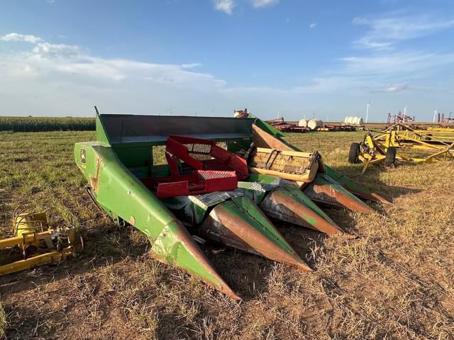 Image of John Deere 454 equipment image 2