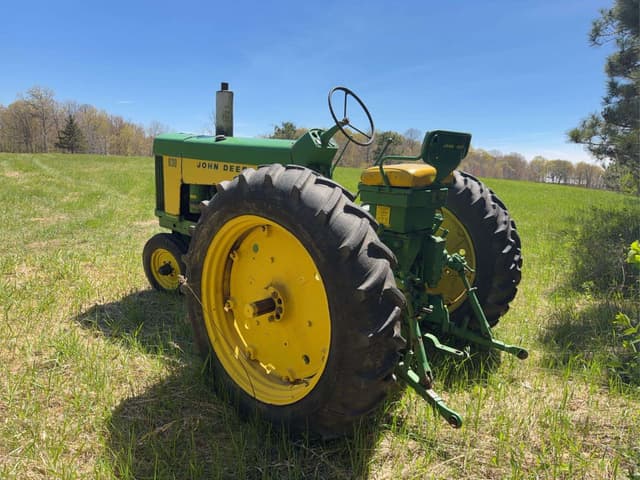 Image of John Deere 630 equipment image 4
