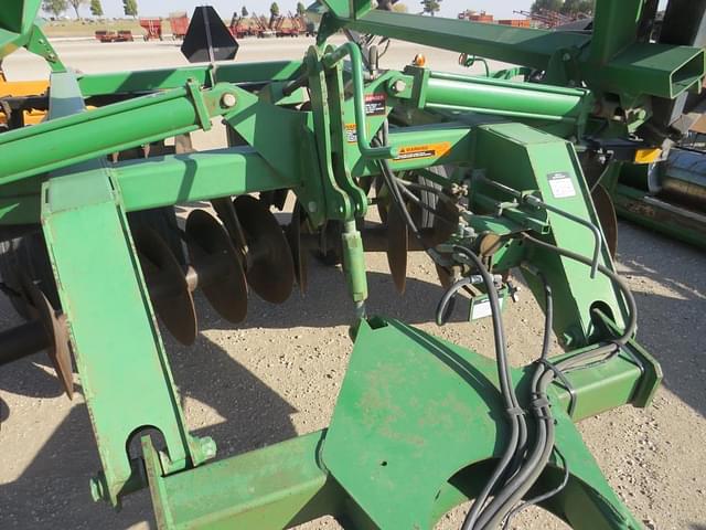 Image of John Deere 630 equipment image 2