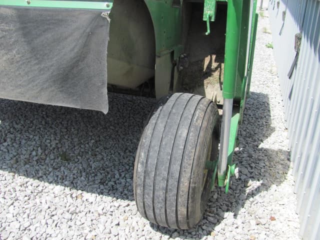 Image of John Deere 630 MoCo equipment image 4