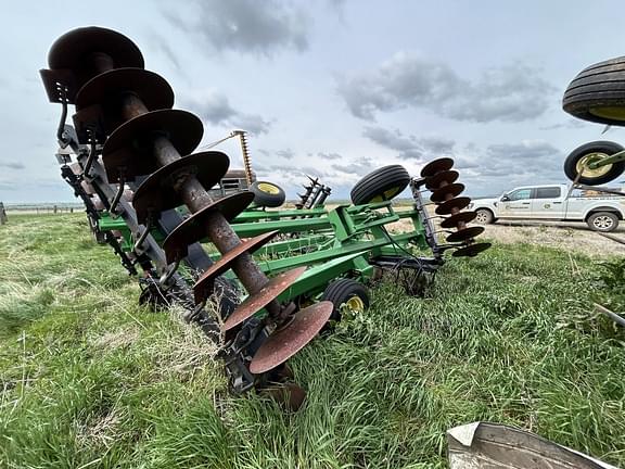 Image of John Deere 630 equipment image 2