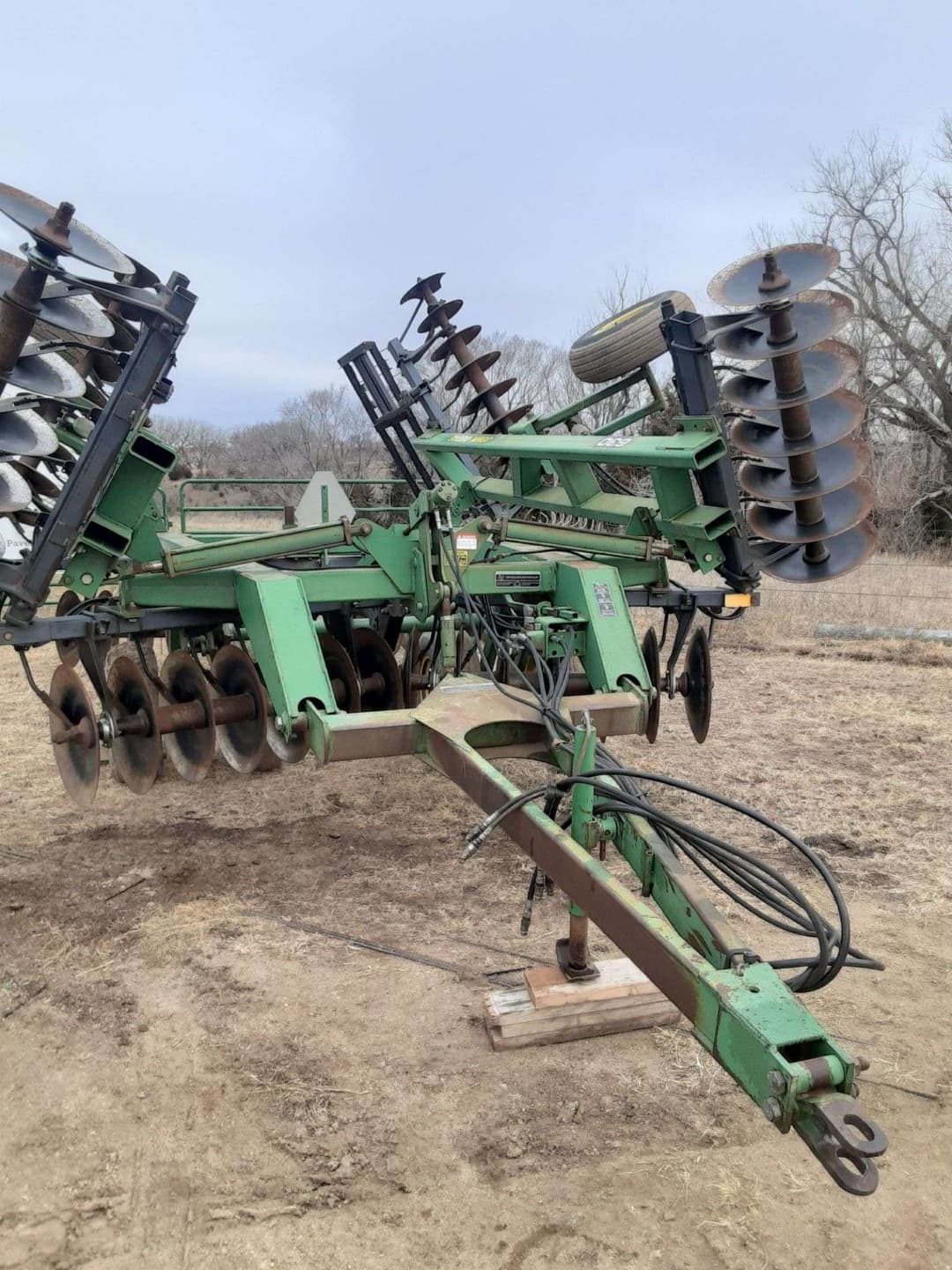 Image of John Deere 630 Image 1