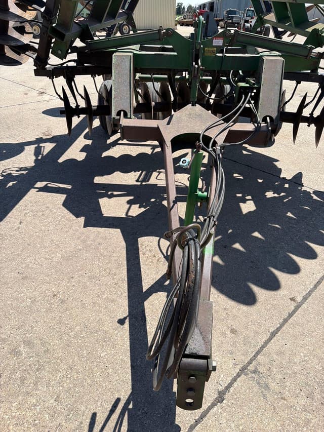 Image of John Deere 630 equipment image 4