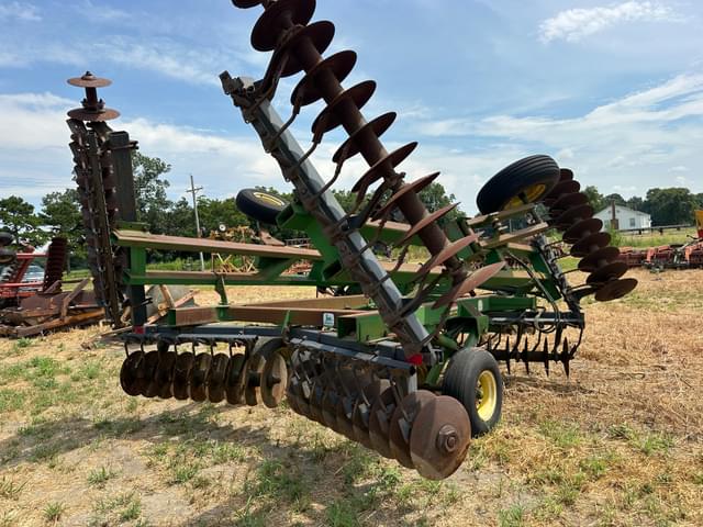 Image of John Deere 630 equipment image 2