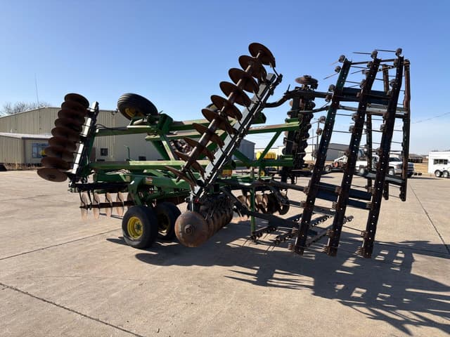 Image of John Deere 630 equipment image 4