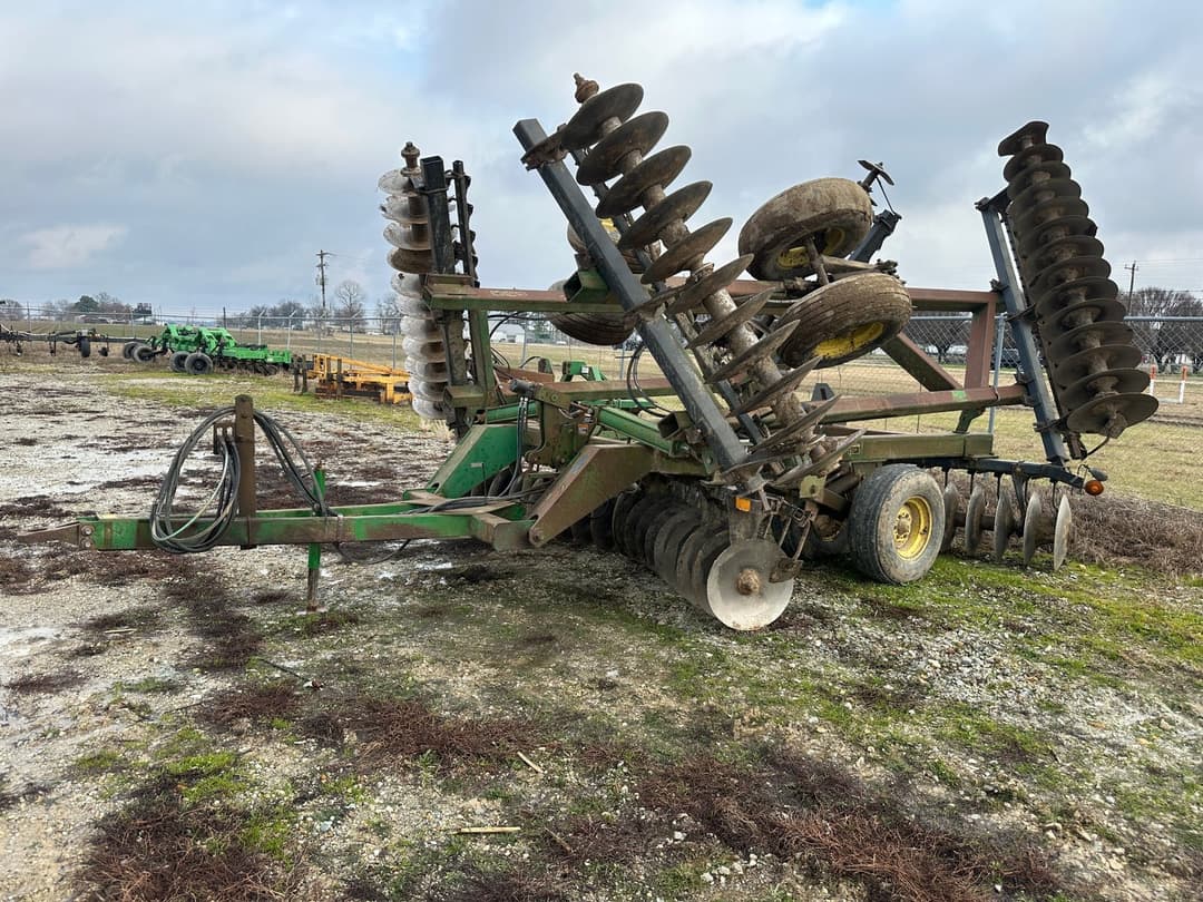 Image of John Deere 630 Primary image