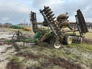 John Deere 630 Image