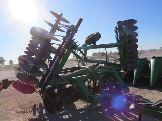 Image of John Deere 630 equipment image 2