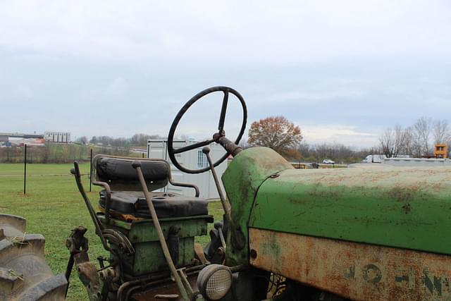 Image of John Deere 630 equipment image 2