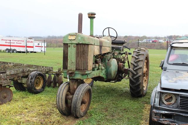 Image of John Deere 630 equipment image 1