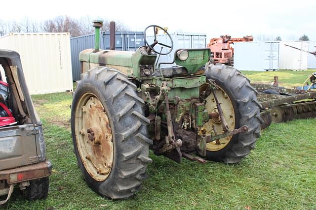 Image of John Deere 630 equipment image 4