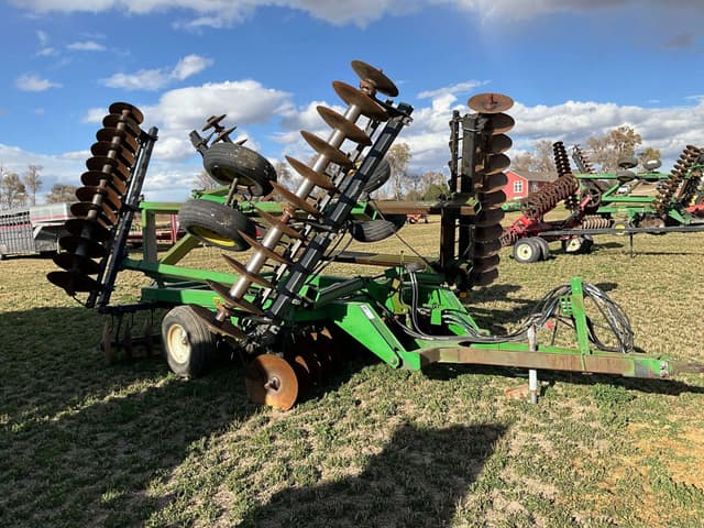 Image of John Deere 630 equipment image 3