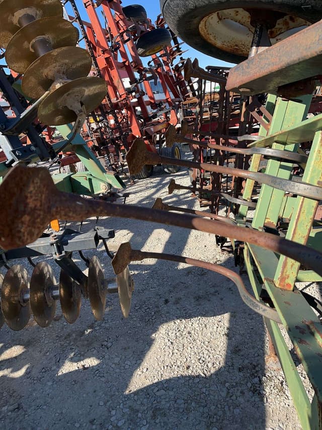 Image of John Deere 630 equipment image 4