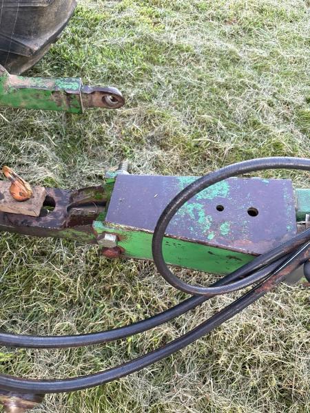 Image of John Deere 620 equipment image 4