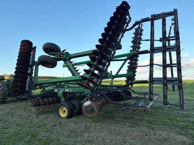 Image of John Deere 620 equipment image 1