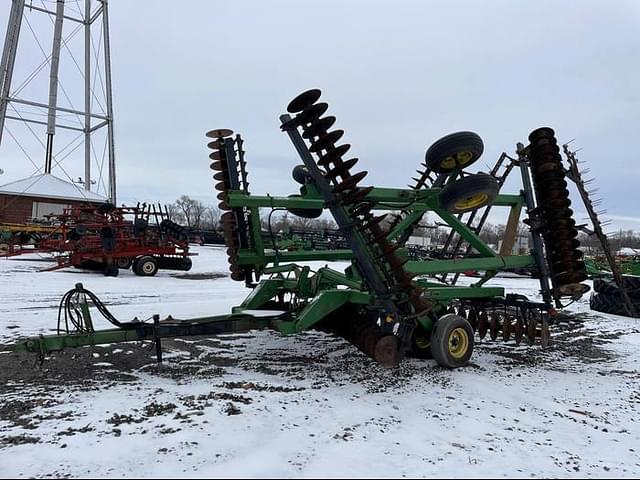 Image of John Deere 630 equipment image 1