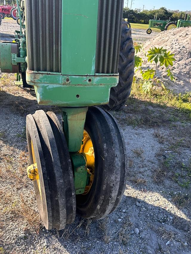 Image of John Deere 630 equipment image 4