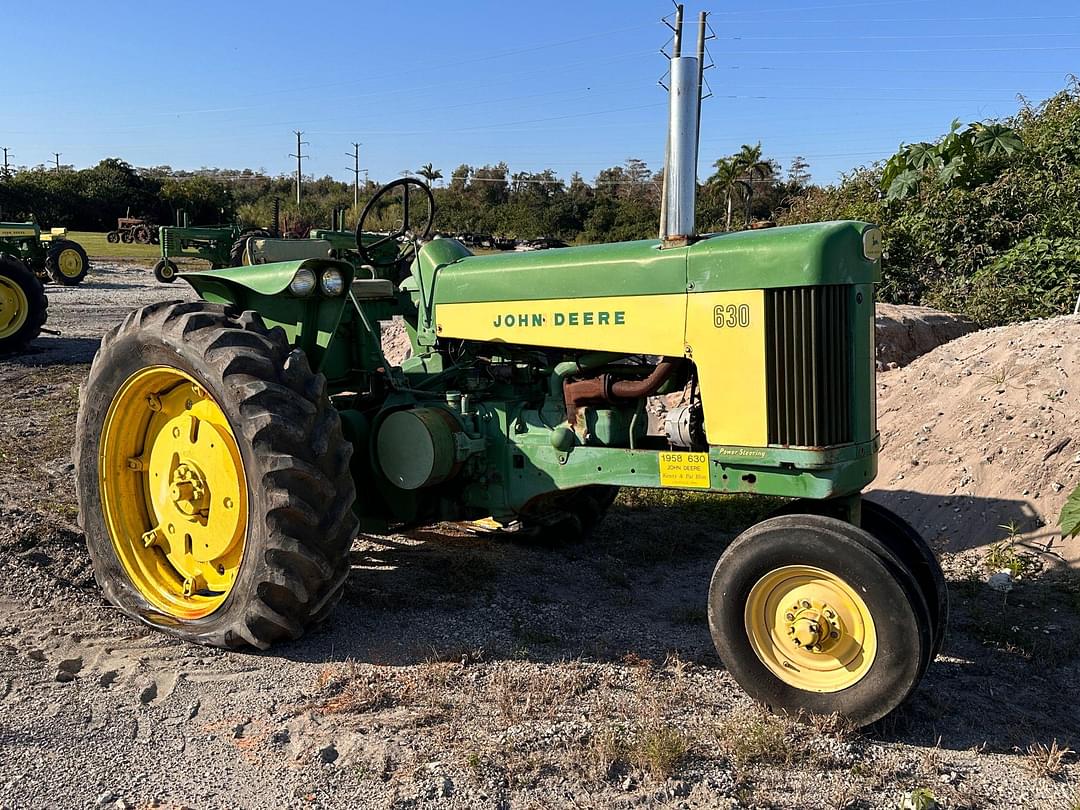 Image of John Deere 630 Primary image