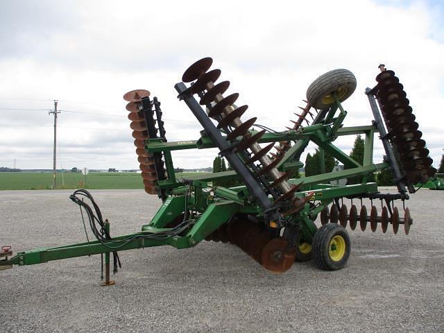 Image of John Deere 630 equipment image 1