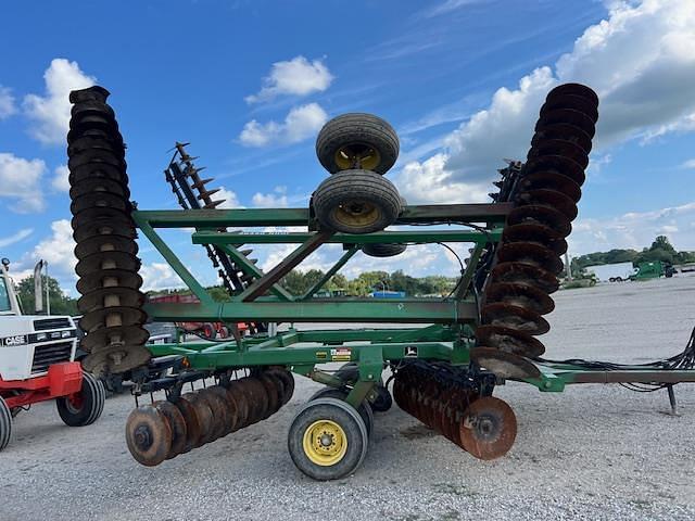 Image of John Deere 630 equipment image 2