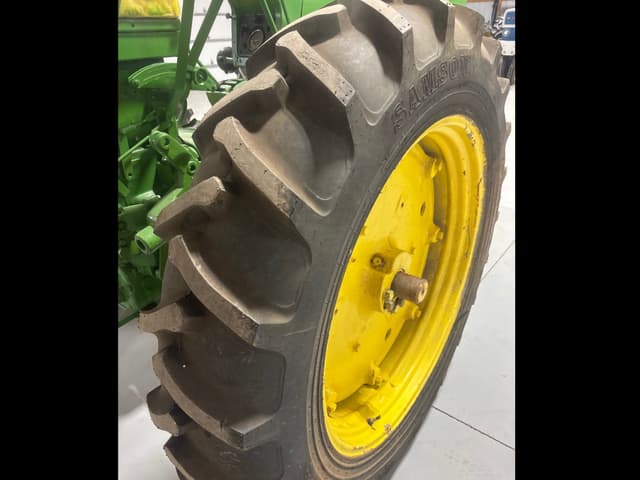 Image of John Deere 630 equipment image 4