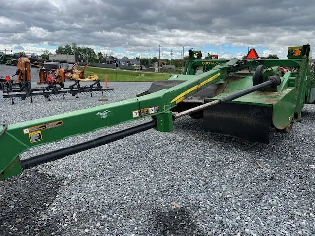 Image of John Deere 630 Primary image