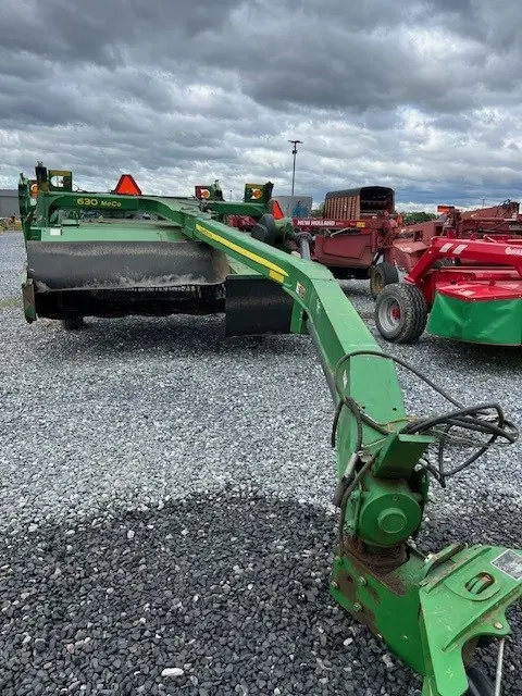 Image of John Deere 630 equipment image 1