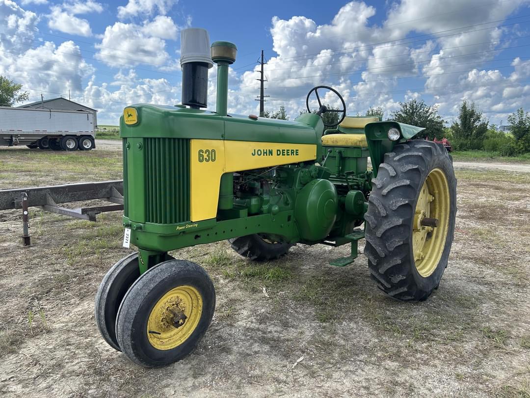 Image of John Deere 630 Primary image