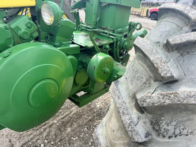 Image of John Deere 630 equipment image 4