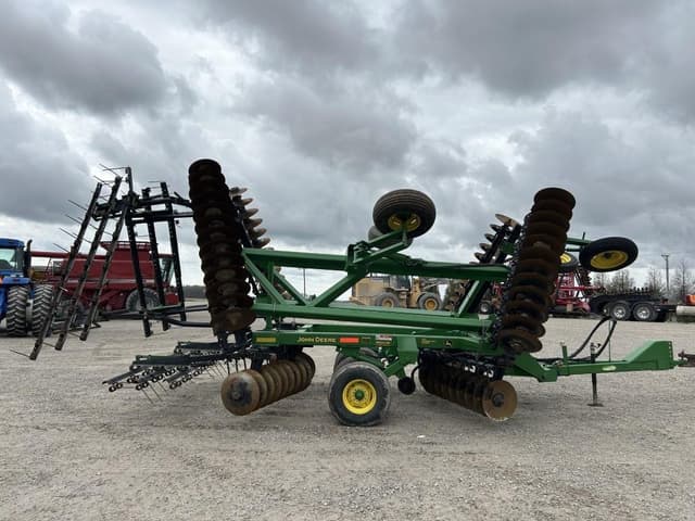 Image of John Deere 630 equipment image 4