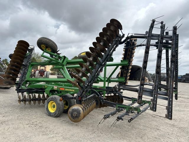 Image of John Deere 630 equipment image 2