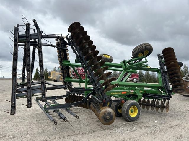 Image of John Deere 630 equipment image 3