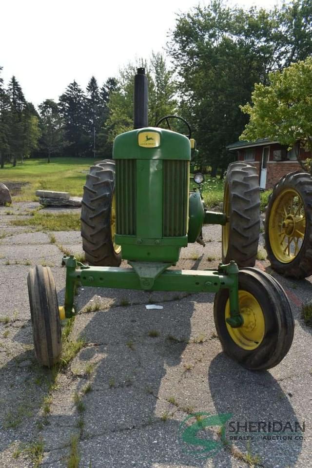 Image of John Deere 630 equipment image 1