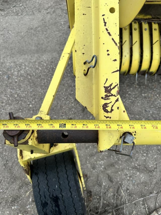 Image of John Deere 630 equipment image 4