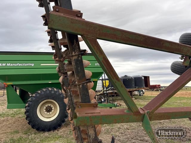 Image of John Deere 630 equipment image 2
