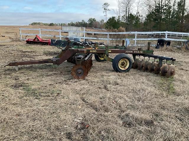 Image of John Deere 630 equipment image 1