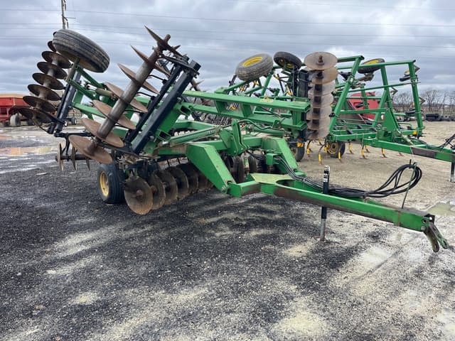 Image of John Deere 630 equipment image 4