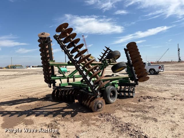 Image of John Deere 630 equipment image 4