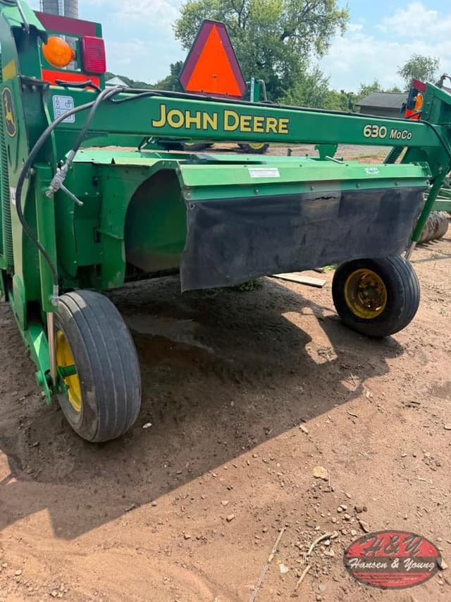 Image of John Deere 630 equipment image 3