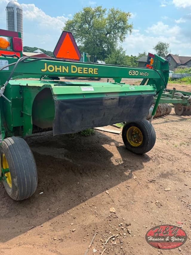Image of John Deere 630 equipment image 4