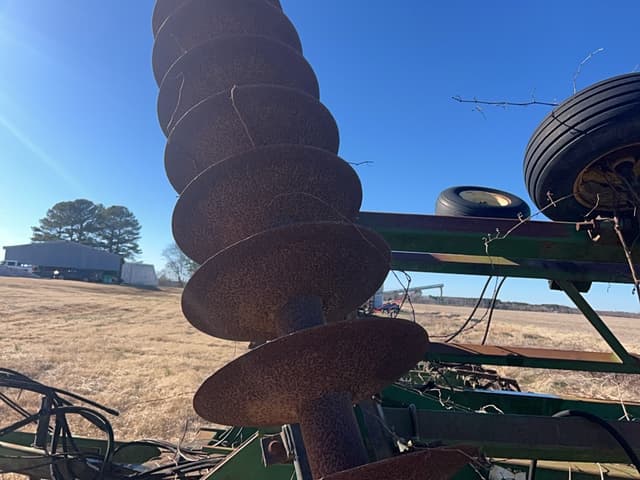 Image of John Deere 630 equipment image 4