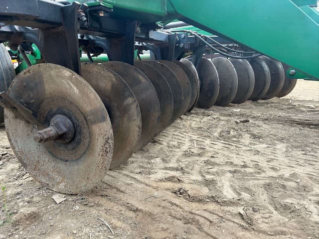 Image of John Deere 630 equipment image 4