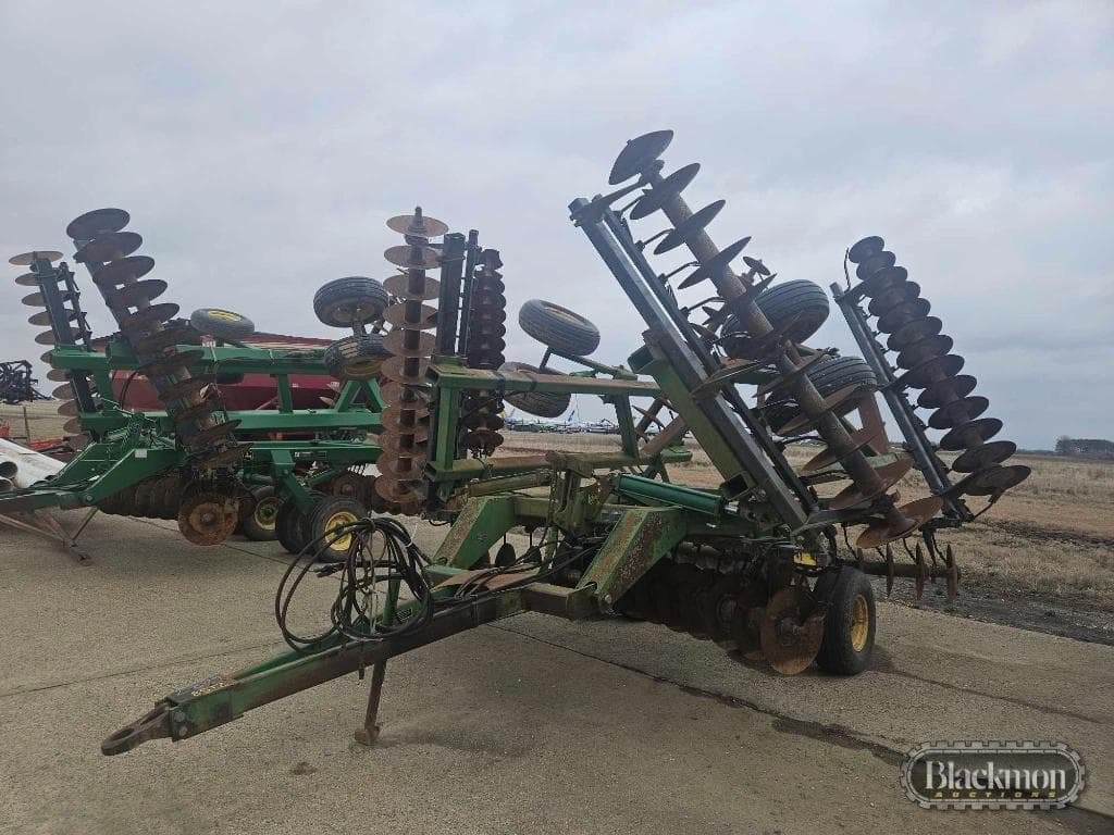 Image of John Deere 630 Image 1