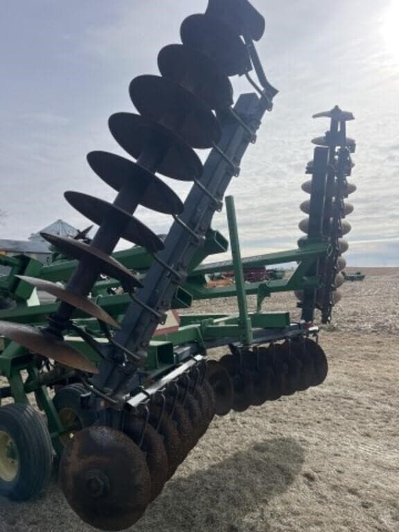 Image of John Deere 630 equipment image 4