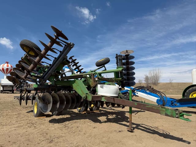 Image of John Deere 630 equipment image 2