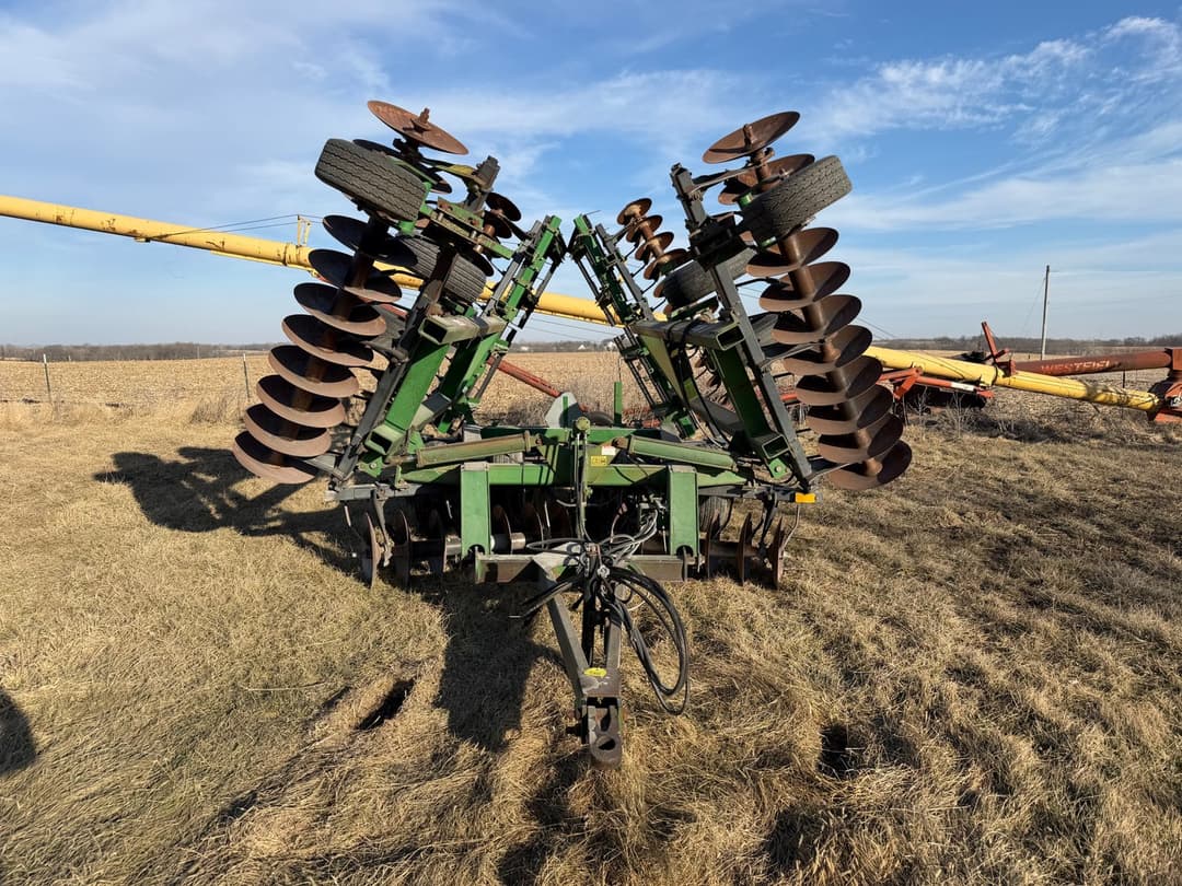 Image of John Deere 630 Primary image