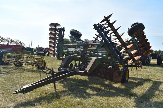 Image of John Deere 630 equipment image 2