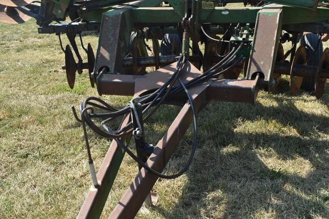 Image of John Deere 630 equipment image 4
