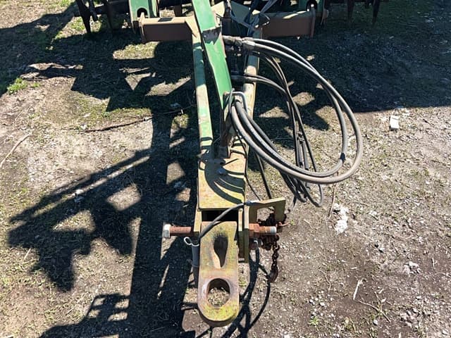 Image of John Deere 630 equipment image 1