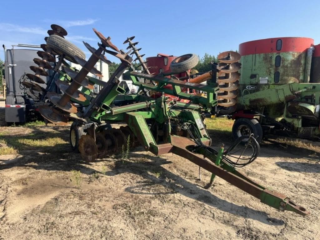 Image of John Deere 630 Image 1